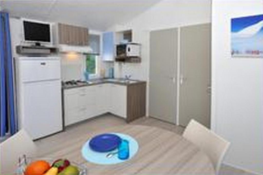 Camping Au Bord De L'Aisne Guignicourt Room photo